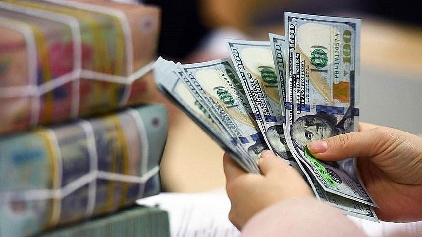 Tỷ giá USD hôm nay (11/11): Trung tâm tăng, thị trường tự do tiếp đà giảm mạnh