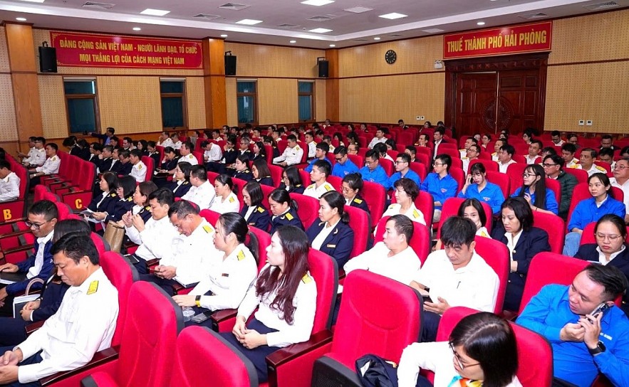 Thuế TP. Hải Phòng triển khai 60 ngày cao điểm chuyển đổi mô hình từ thuế khoán sang kê khai với hộ kinh doanh