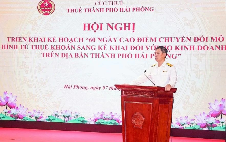 Thuế TP. Hải Phòng triển khai 60 ngày cao điểm chuyển đổi mô hình từ thuế khoán sang kê khai với hộ kinh doanh Thuế TP. Hải Phòng triển khai 60 ngày cao điểm chuyển đổi mô hình từ thuế khoán sang kê khai với hộ kinh doanh