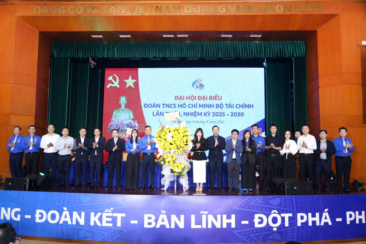 Tuổi trẻ Bộ Tài chính: Tiên phong - Đoàn kết - Bản lĩnh - Đột phá - Phát triển