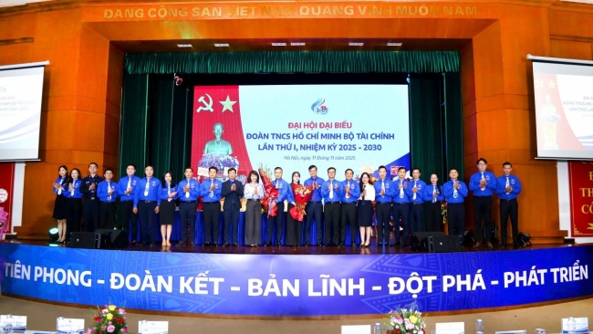 Tuổi trẻ Bộ Tài chính: Tiên phong - Đoàn kết - Bản lĩnh - Đột phá - Phát triển