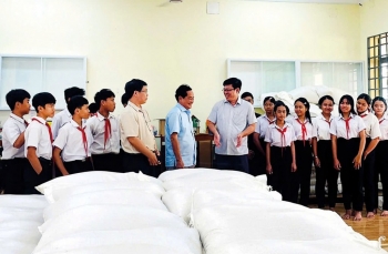 Chi cục Dự trữ Nhà nước khu vực II: Hoàn thành xuất cấp gạo dự trữ hỗ trợ học sinh