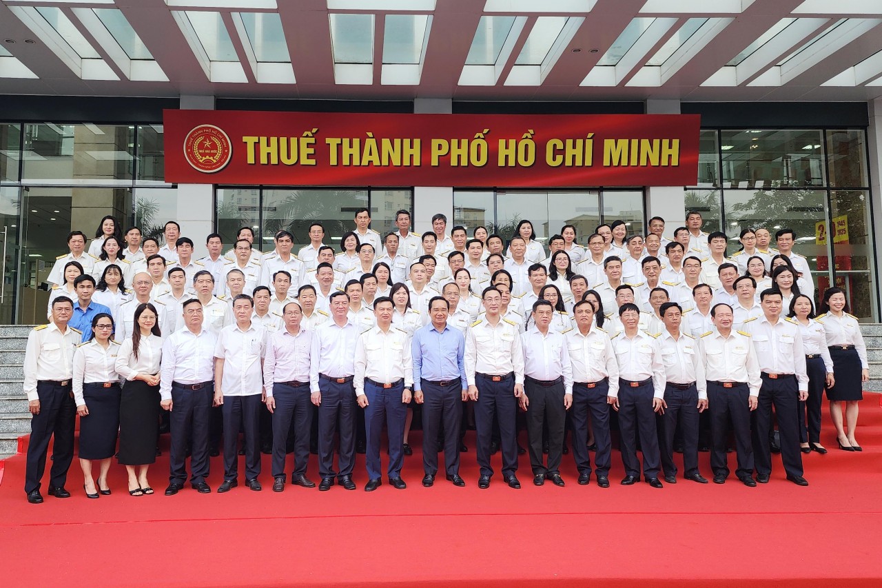 Chủ tịch UBND TP. Hồ Chí Minh biểu dương kết quả thu ngân sách của ngành Thuế Thành phố