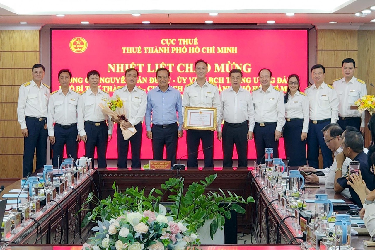 Chủ tịch UBND TP. Hồ Chí Minh biểu dương kết quả thu ngân sách của ngành Thuế Thành phố
