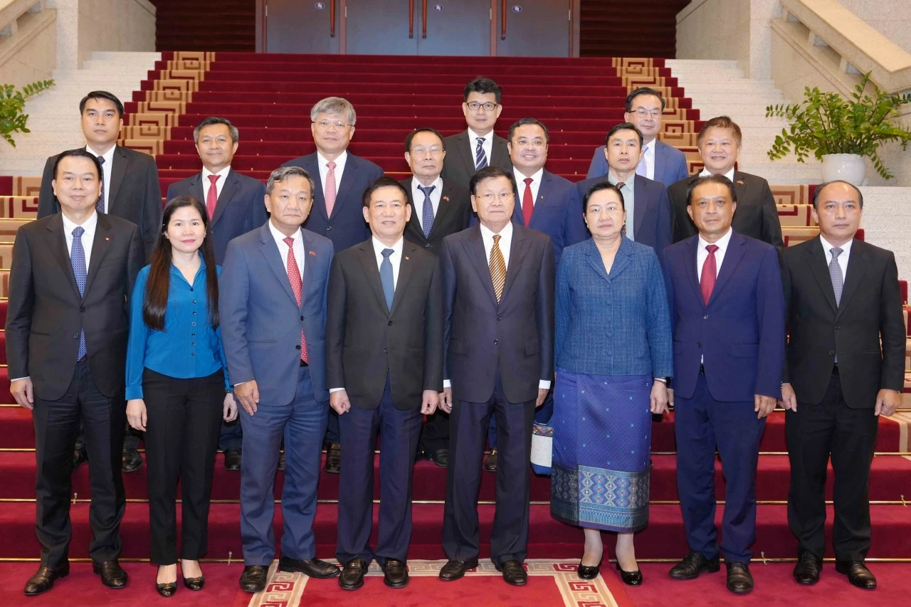 Vinachem thúc đẩy Dự án muối mỏ Kali: Biểu tượng hợp tác chiến lược Việt – Lào Vinachem thúc đẩy Dự án muối mỏ Kali: Biểu tượng hợp tác chiến lược Việt – Lào