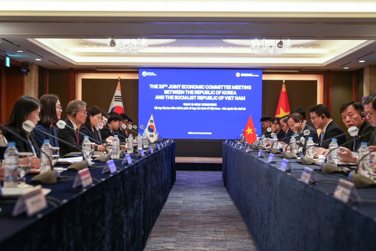 Kỳ họp lần thứ 20 Ủy ban Liên Chính phủ Việt Nam - Hàn Quốc Kỳ họp lần thứ 20 Ủy ban Liên Chính phủ Việt Nam - Hàn Quốc