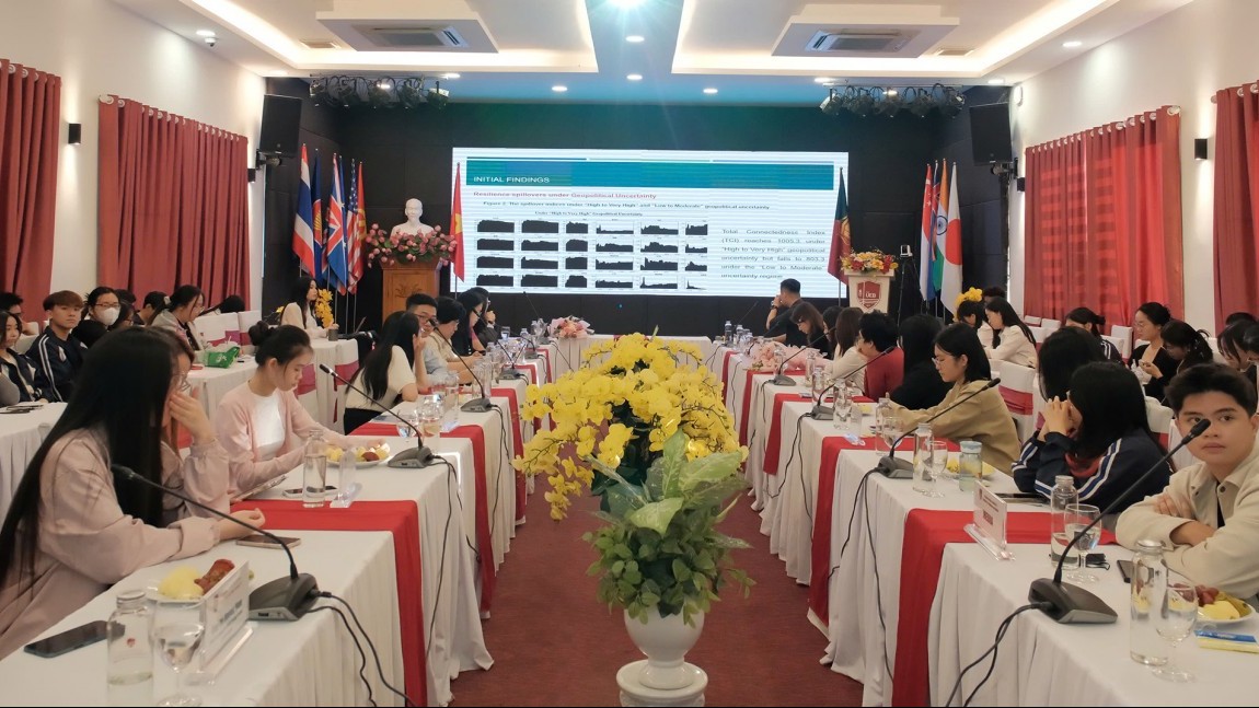 Nâng tầm quản trị rủi ro - tạo sức bật cho hệ thống tài chính Việt Nam