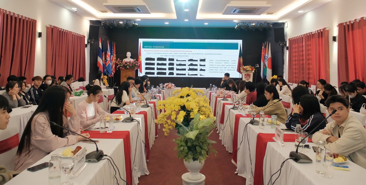 Nâng tầm quản trị rủi ro - tạo sức bật cho hệ thống tài chính Việt Nam Nâng tầm quản trị rủi ro - tạo sức bật cho hệ thống tài chính Việt Nam