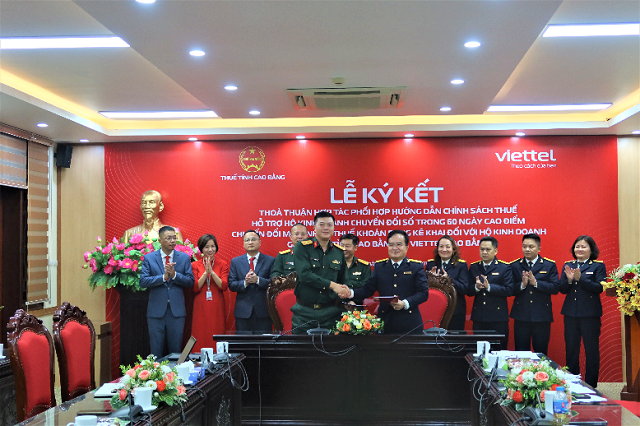 Thuế tỉnh Cao Bằng và Viettel phối hợp hướng dẫn chính sách thuế, hỗ trợ hộ kinh doanh chuyển đổi số Thuế tỉnh Cao Bằng và Viettel phối hợp hướng dẫn chính sách thuế, hỗ trợ hộ kinh doanh chuyển đổi số