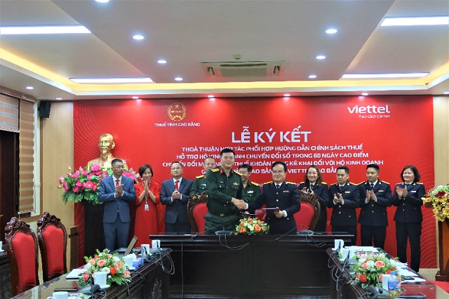 Thuế tỉnh Cao Bằng và Viettel phối hợp hướng dẫn chính sách thuế, hỗ trợ hộ kinh doanh chuyển đổi số Thuế tỉnh Cao Bằng và Viettel phối hợp hướng dẫn chính sách thuế, hỗ trợ hộ kinh doanh chuyển đổi số