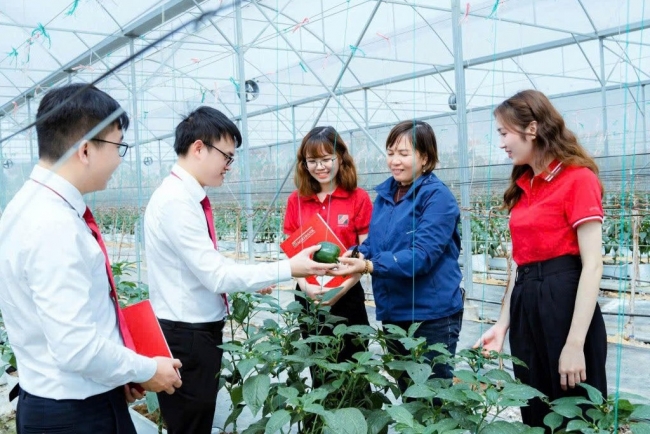 Agribank “xanh hóa” dòng vốn tín dụng hướng tới Net Zero