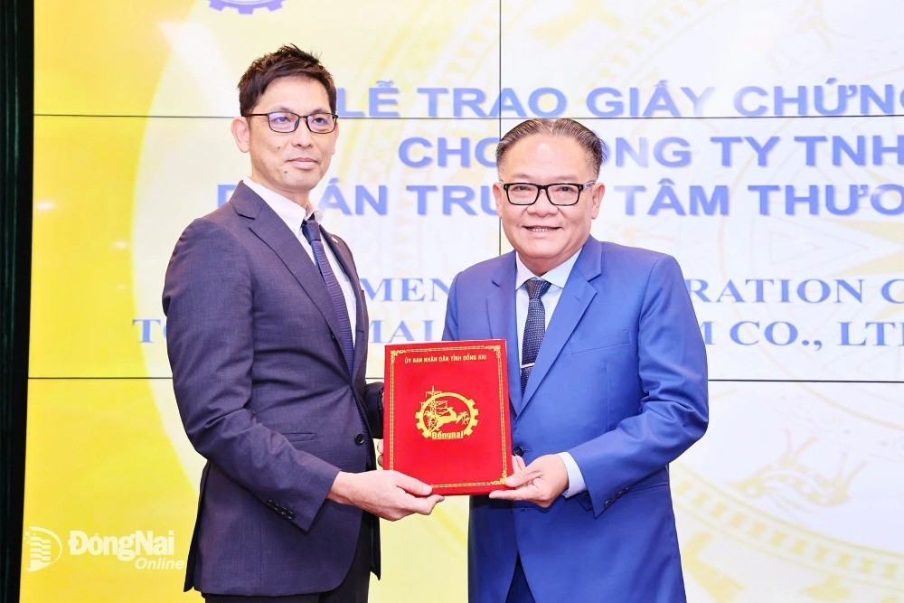 Đồng Nai trao giấy chứng nhận đầu tư cho dự án Trung tâm Thương mại Aeon Mall lớn nhất Việt Nam Đồng Nai trao giấy chứng nhận đầu tư cho dự án Trung tâm Thương mại Aeon Mall lớn nhất Việt Nam