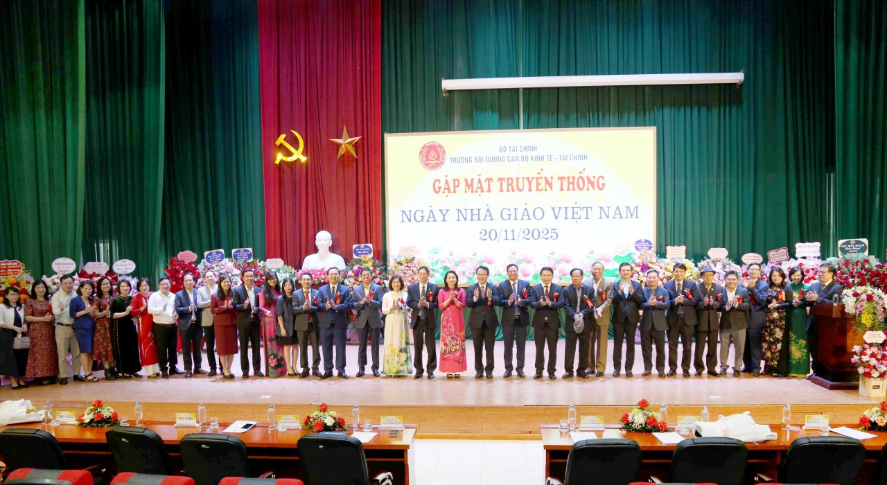 Trường Bồi dưỡng cán bộ Kinh tế – Tài chính gặp mặt truyền thống nhân Ngày Nhà giáo Việt Nam Trường Bồi dưỡng cán bộ Kinh tế – Tài chính gặp mặt truyền thống nhân Ngày Nhà giáo Việt Nam