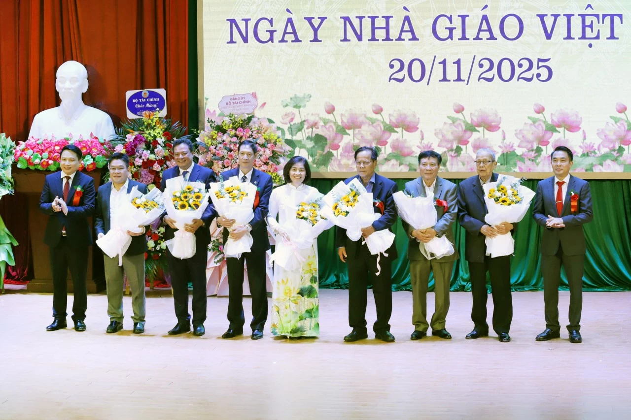 Trường Bồi dưỡng cán bộ Kinh tế – Tài chính gặp mặt truyền thống nhân Ngày Nhà giáo Việt Nam