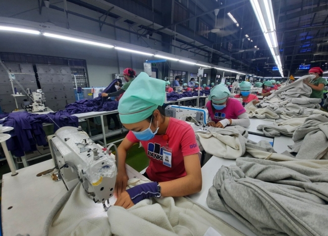 Doanh nghiệp dệt may Việt Nam “rộng cửa” tiếp cận thị trường và công nghệ mới