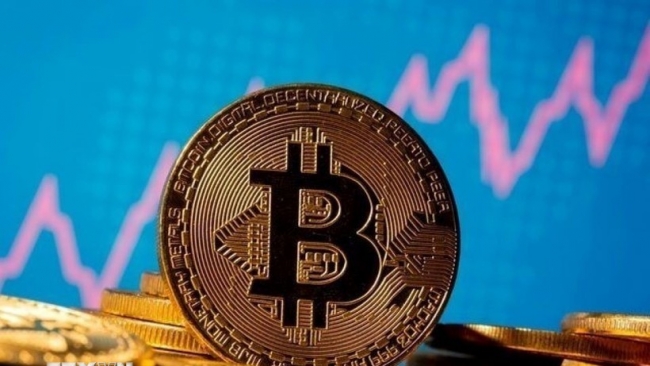 Bitcoin rơi khỏi mốc 90.000 USD lần đầu tiên trong 7 tháng