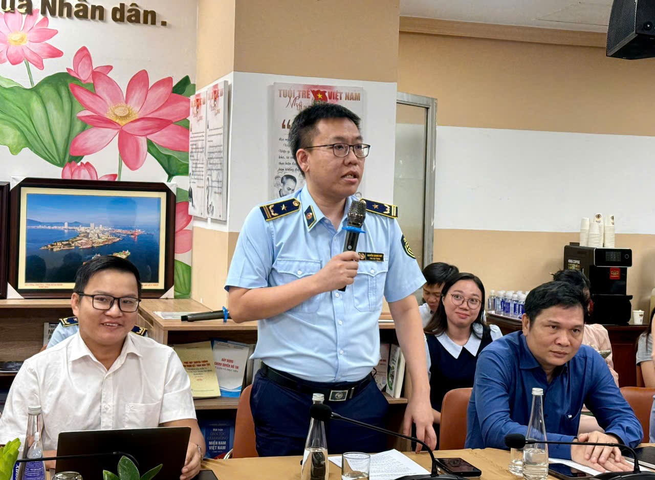 Hơn 11 tỷ đồng hàng vi phạm bị phát hiện trong đợt cao điểm kiểm tra tại TP.Hồ Chí Minh Hơn 11 tỷ đồng hàng vi phạm bị phát hiện trong đợt cao điểm kiểm tra tại TP.Hồ Chí Minh