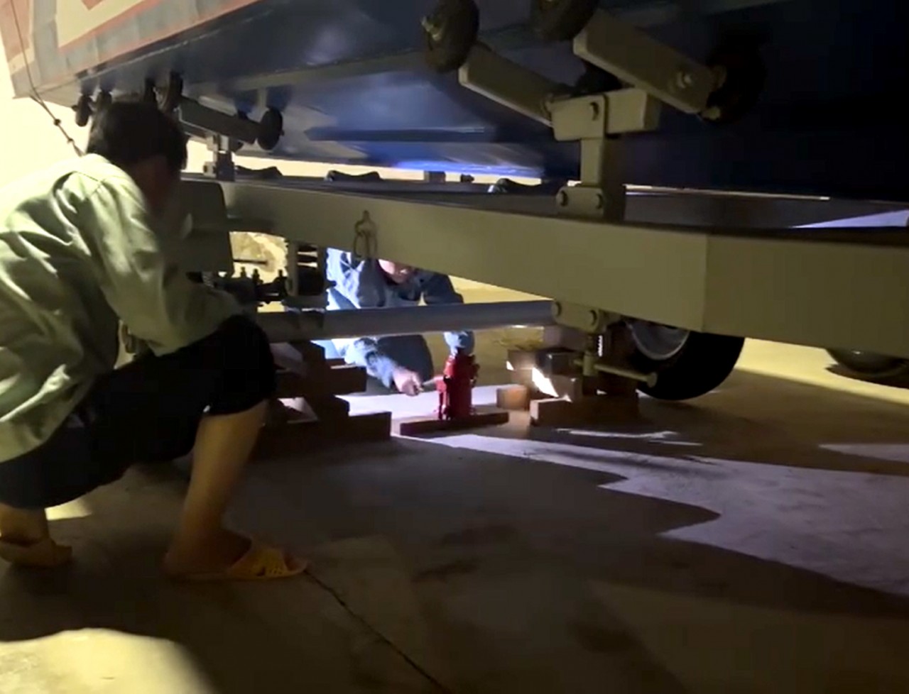 Khẩn cấp xuất cấp hàng nghìn vật tư, thiết bị và 5 xuồng cao tốc cho tỉnh Đắk Lắk để ứng phó với mưa lũ