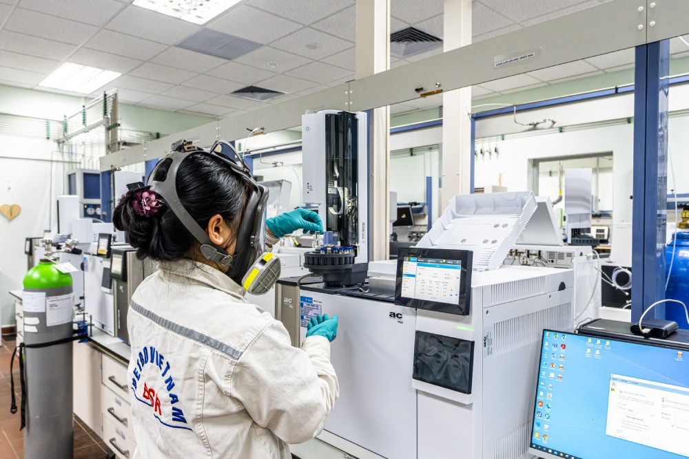 Phòng Thí nghiệm BSR đạt chuẩn ISO/IEC 17025:2017 - Nền tảng kiểm soát chất lượng các sản phẩm xanh, bền vững Phòng Thí nghiệm BSR đạt chuẩn ISO/IEC 17025:2017 - Nền tảng kiểm soát chất lượng các sản phẩm xanh, bền vững