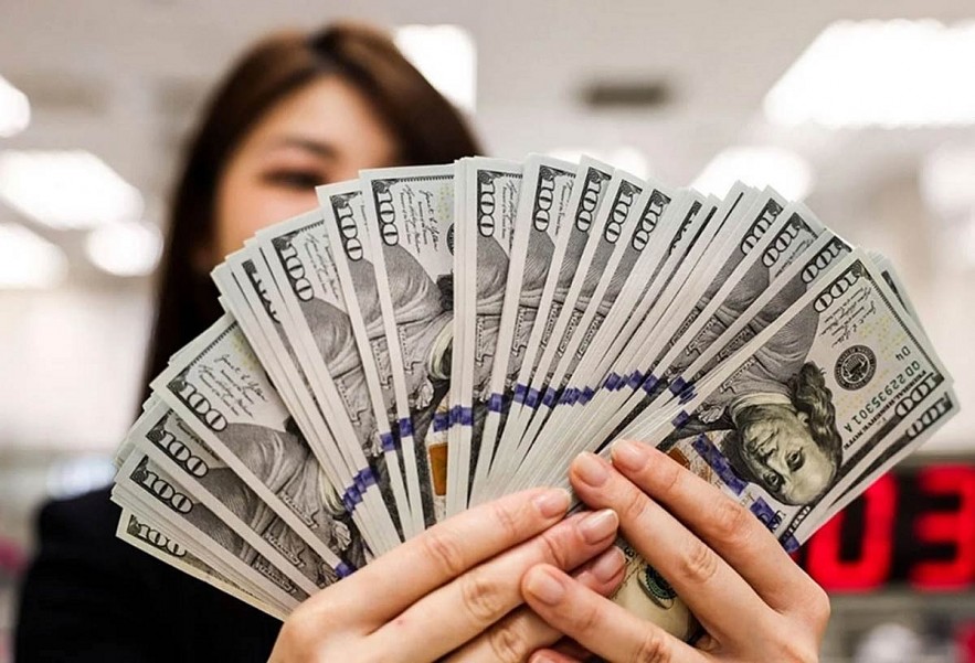 Tỷ giá USD hôm nay (21/11): Trung tâm tăng, 