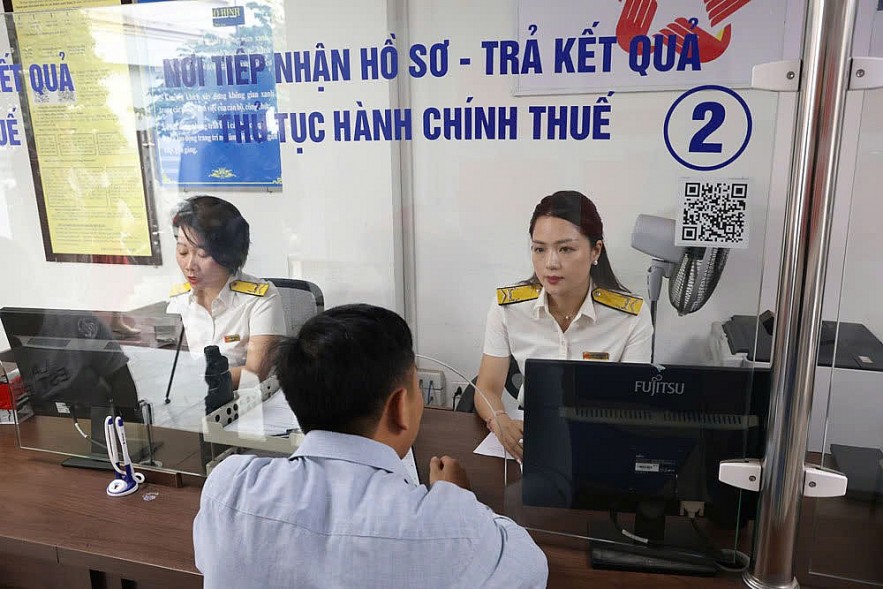 Hoàn thiện chính sách thuế để đảm bảo công bằng, thúc đẩy phát triển Hoàn thiện chính sách thuế để đảm bảo công bằng, thúc đẩy phát triển