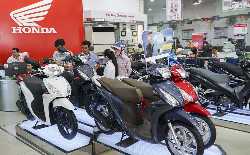 Sớm ban hành bảng giá tính lệ phí trước bạ ô tô, xe máy 2026 | Thời báo Tài chính Việt Nam