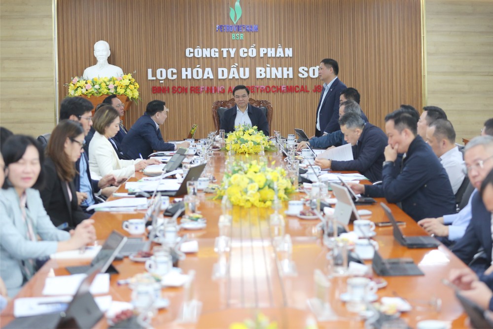 Đẩy mạnh sản xuất kinh doanh hoàn thành vượt mức kế hoạch 2025