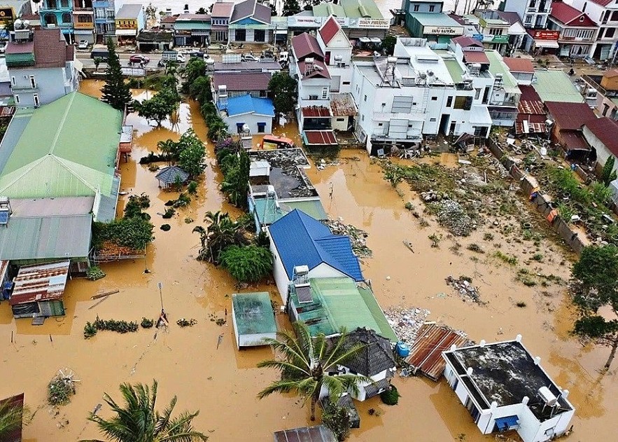 Doanh nghiệp bảo hiểm cần tạm ứng bồi thường ngay cho khách hàng thiệt hại do bão lũ Doanh nghiệp bảo hiểm cần tạm ứng bồi thường ngay cho khách hàng thiệt hại do bão lũ