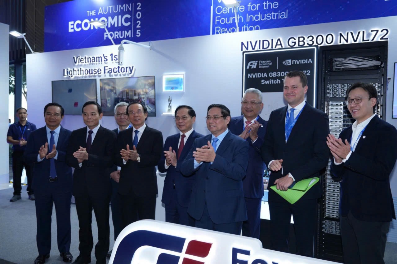 Khai mạc Diễn đàn Kinh tế mùa thu 2025: Việt Nam thúc đẩy chuyển đổi xanh – số Khai mạc Diễn đàn Kinh tế mùa thu 2025: Việt Nam thúc đẩy chuyển đổi xanh – số