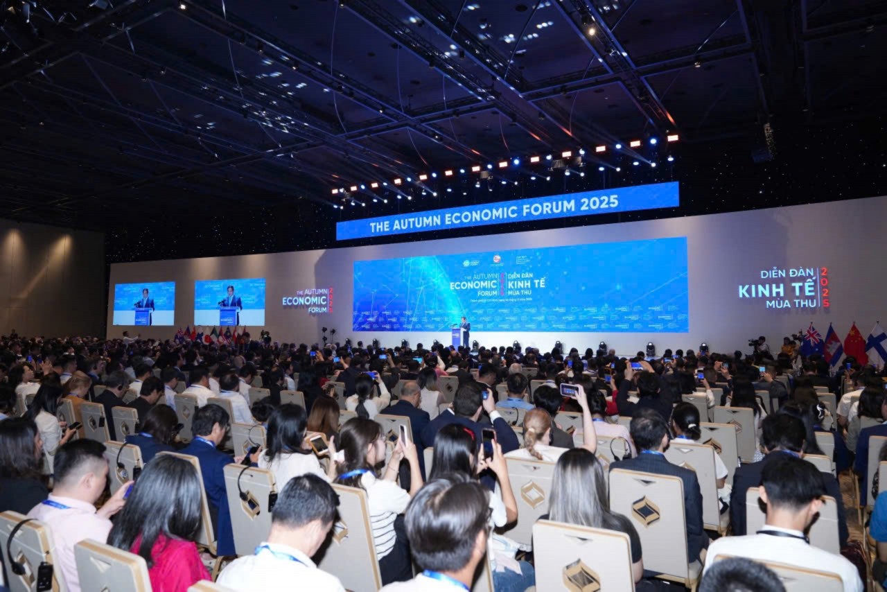 Khai mạc Diễn đàn Kinh tế mùa thu 2025: Việt Nam thúc đẩy chuyển đổi xanh – số Khai mạc Diễn đàn Kinh tế mùa thu 2025: Việt Nam thúc đẩy chuyển đổi xanh – số