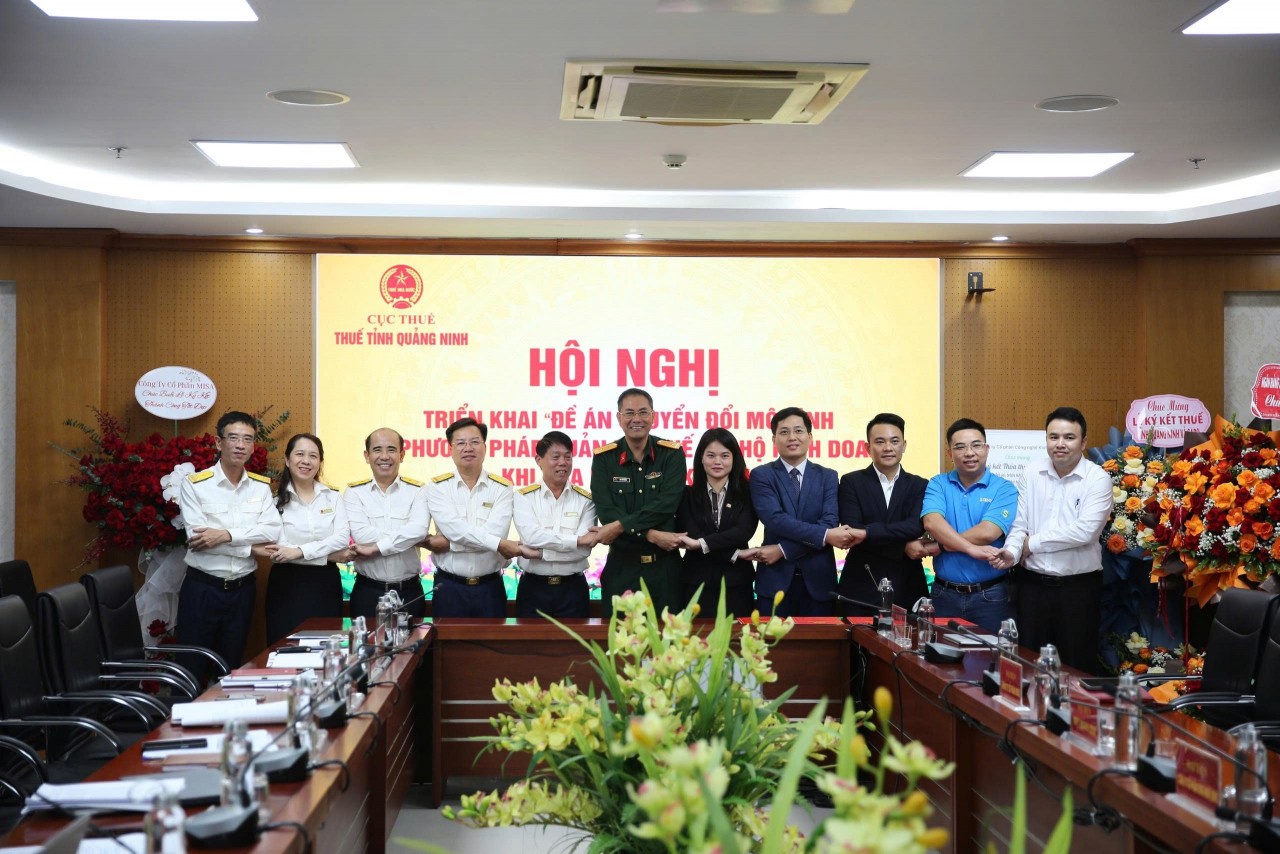 Thuế Quảng Ninh tích cực hỗ trợ hộ kinh doanh chuyển đổi từ thuế khoán sang kê khai Thuế Quảng Ninh tích cực hỗ trợ hộ kinh doanh chuyển đổi từ thuế khoán sang kê khai