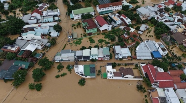 Bảo hiểm xã hội Việt Nam chủ động đề xuất nhiều giải pháp hỗ trợ cho các tỉnh bị lũ lụt