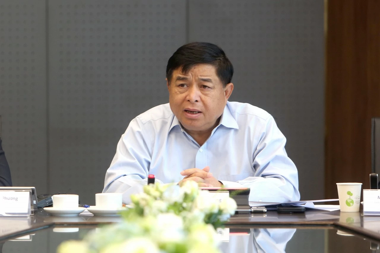 Việt Nam cần làm gì để phát triển nhanh các ngành công nghệ chiến lược trong 1 - 2 năm tới? Việt Nam cần làm gì để phát triển nhanh các ngành công nghệ chiến lược trong 1 - 2 năm tới?