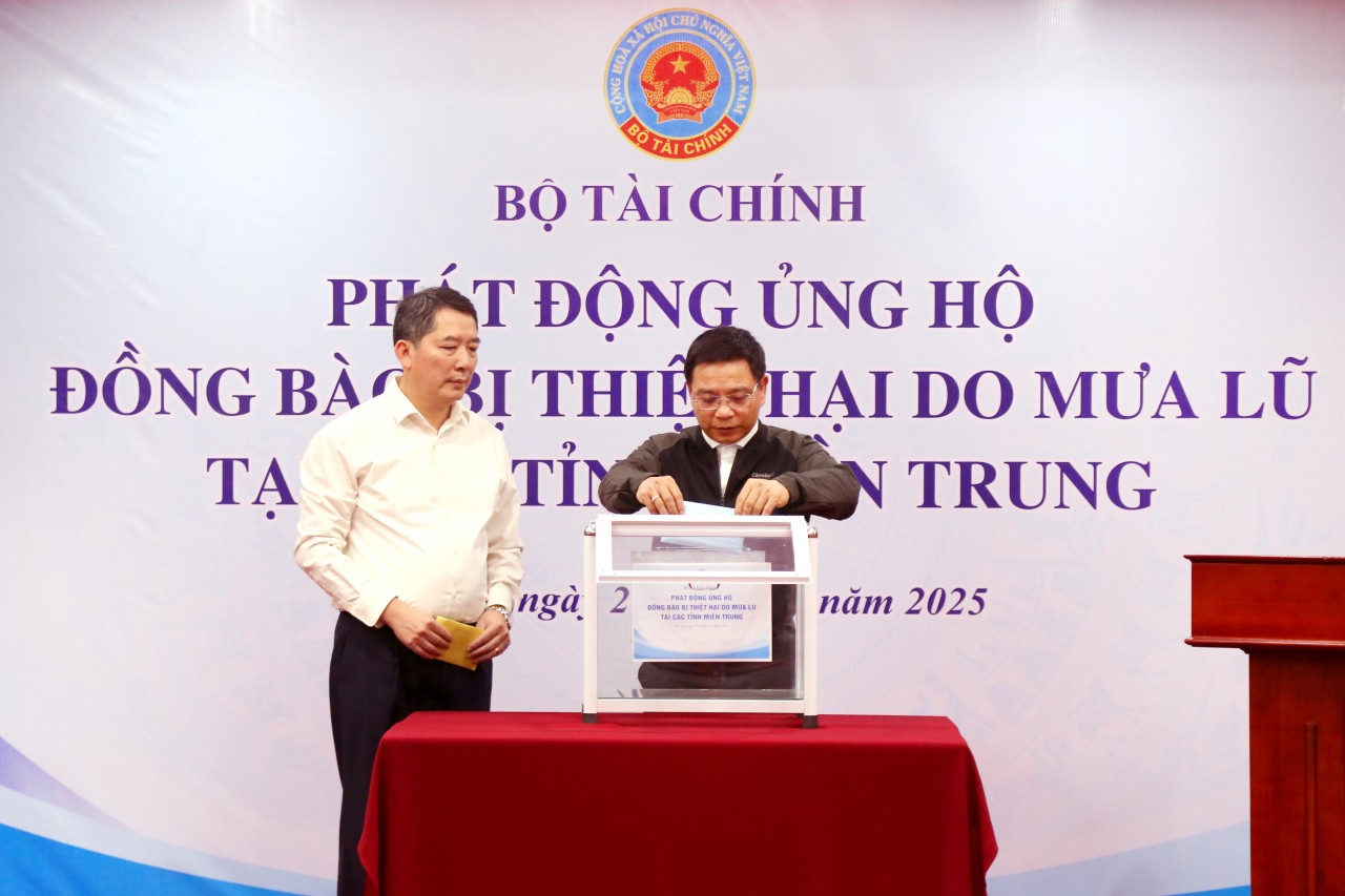 Bộ Tài chính phát động ủng hộ đồng bào miền Trung, Tây Nguyên bị thiệt hại do mưa lũ Bộ Tài chính phát động ủng hộ đồng bào miền Trung, Tây Nguyên bị thiệt hại do mưa lũ