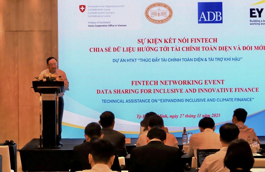 Open API tạo cú hích cho ngân hàng mở, phát triển hệ sinh thái fintech Open API tạo cú hích cho ngân hàng mở, phát triển hệ sinh thái fintech