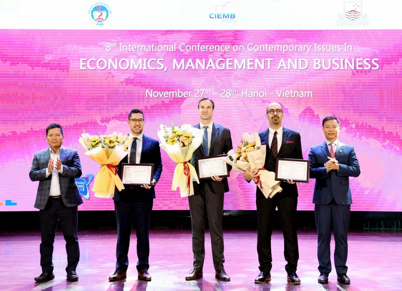 Nếu cải cách mạnh mẽ, Việt Nam có thể tăng trưởng thêm 2% mỗi năm Nếu cải cách mạnh mẽ, Việt Nam có thể tăng trưởng thêm 2% mỗi năm