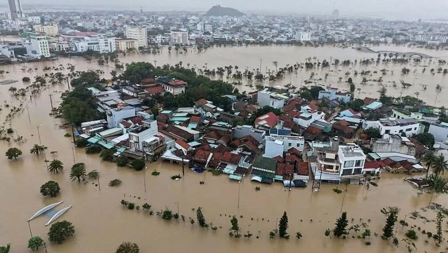 Bảo hiểm tăng tốc bồi thường, hỗ trợ khách hàng vượt qua thiên tai Bảo hiểm tăng tốc bồi thường, hỗ trợ khách hàng vượt qua thiên tai