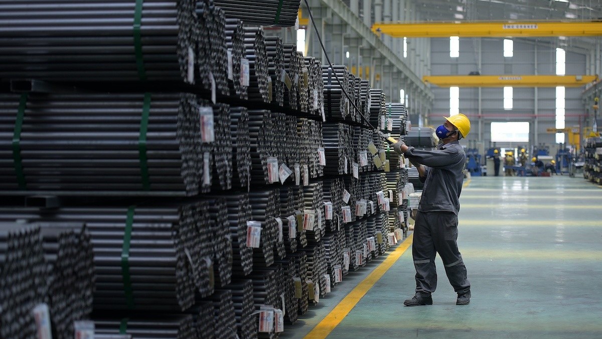 Ngày 29/11: Giá thép và quặng sắt tiếp đà tăng khi đồng USD suy yếu