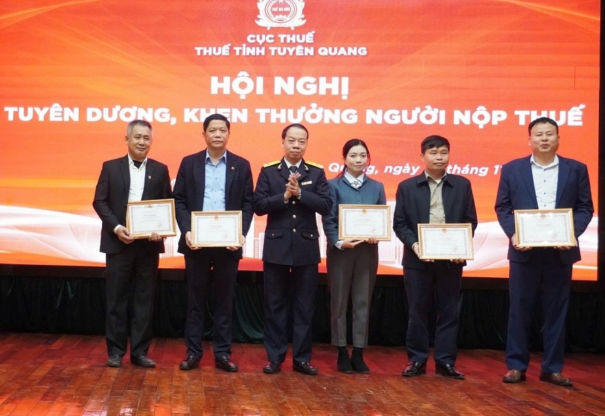 Thuế tỉnh Tuyên Quang đối thoại với gần 150 doanh nghiệp, hợp tác xã trên địa bàn tỉnh Thuế tỉnh Tuyên Quang đối thoại với doanh nghiệp, hợp tác xã trên địa bàn tỉnh