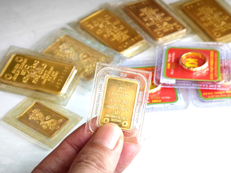 Ngày 30/11: Giá vàng trong nước vượt ngưỡng 150 triệu đồng/lượng