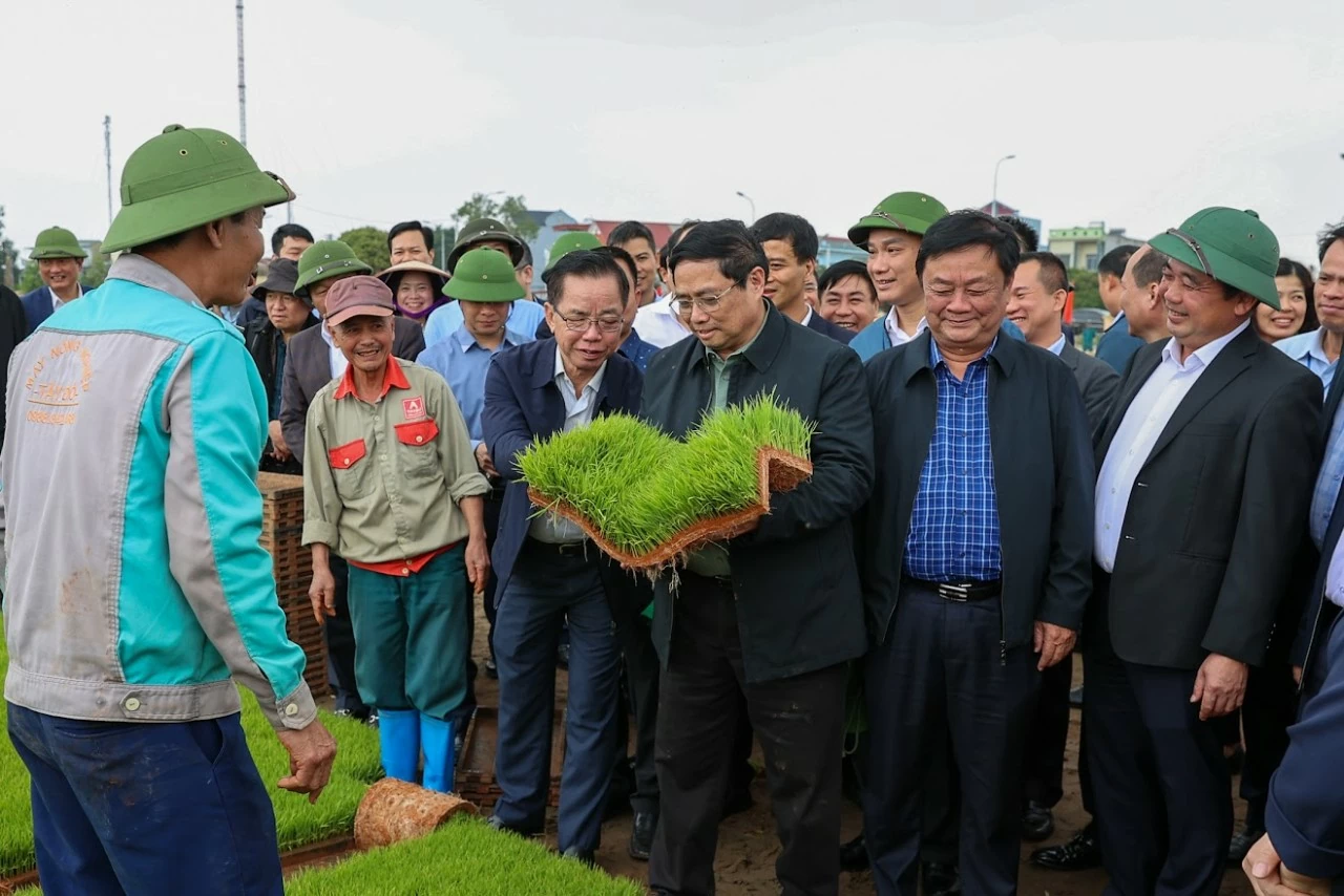 Đồng lòng kiến tạo nền nông nghiệp thịnh vượng, hiện đại, bền vững (XB 15h ngày 13/11) Đồng lòng kiến tạo nền nông nghiệp thịnh vượng, hiện đại, bền vững (XB 15h ngày 13/11)