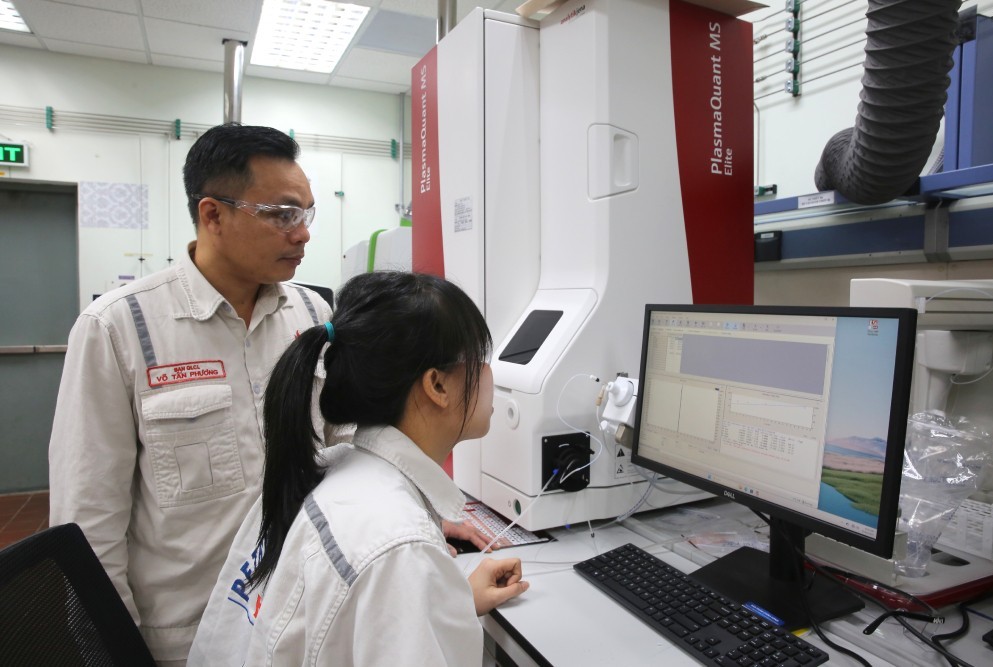 Cải tiến phương pháp phân tích phòng thí nghiệm, kỹ sư BSR làm lợi hơn 1 tỷ đồng mỗi năm