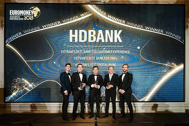 HDBank lập “hat-trick” giải thưởng Euromoney 2025, khẳng định vị thế quốc tế của ngân hàng Việt HDBank lập “hat-trick” giải thưởng Euromoney 2025, khẳng định vị thế quốc tế của ngân hàng Việt
