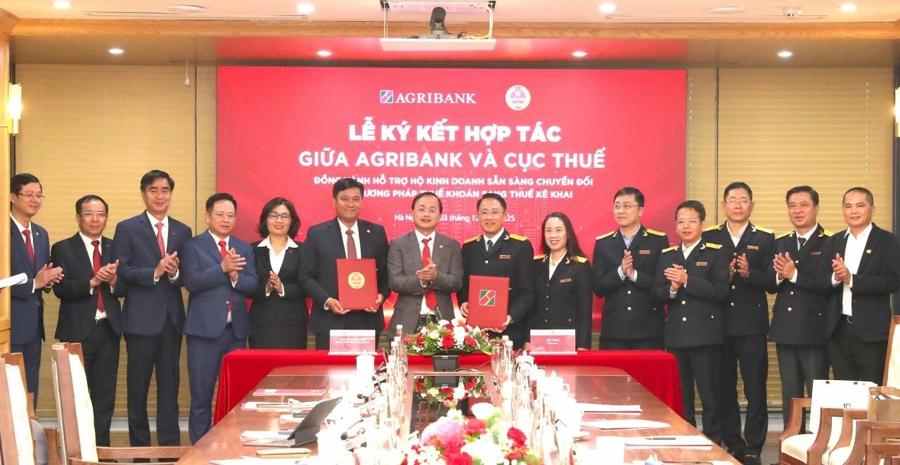 Cục Thuế cùng Agribank gỡ bỏ mọi rào cản để hộ kinh doanh chuyển đổi sang kê khai Cục Thuế cùng Agribank gỡ bỏ mọi rào cản để hộ kinh doanh chuyển đổi sang kê khai