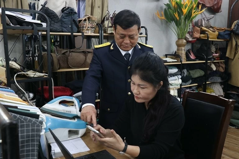 Chuyển biến mạnh mẽ về nhận thức và hành động của hộ kinh doanh Chuyển biến mạnh mẽ về nhận thức và hành động của hộ kinh doanh
