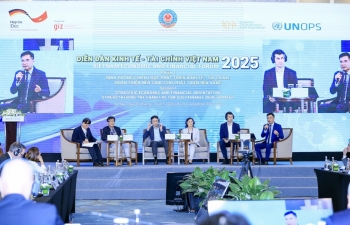 “Cơ hội Harvard” và yêu cầu cải cách thể chế