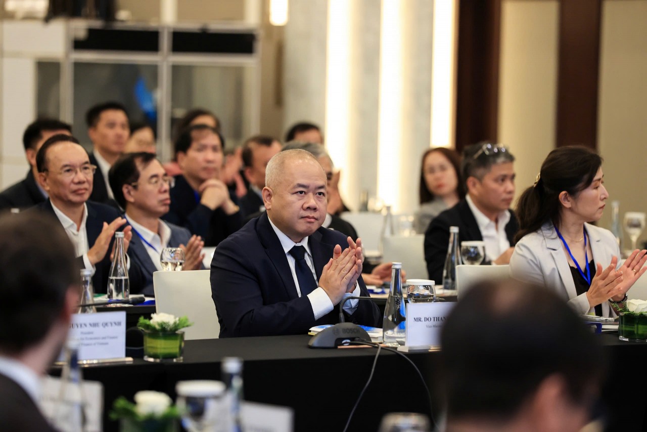 “Cơ hội Harvard” và yêu cầu cải cách thể chế