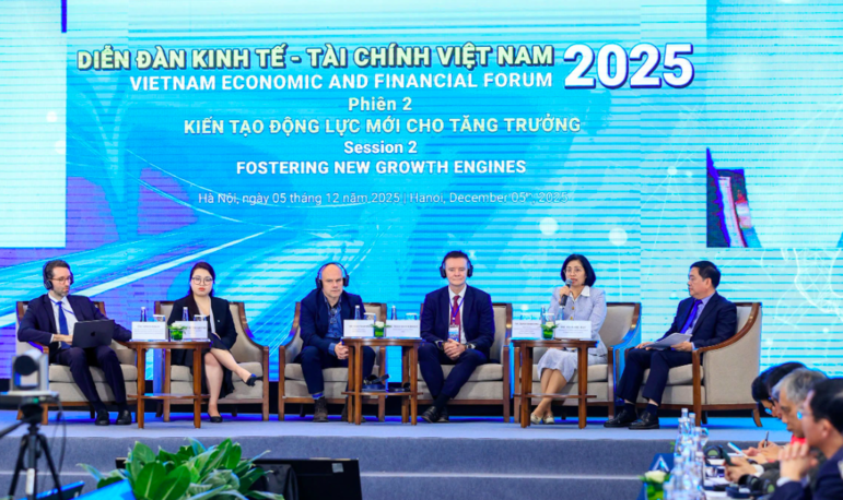 Gỡ rào cản và nâng năng lực cạnh tranh để khu vực tư nhân bứt phá mạnh mẽ