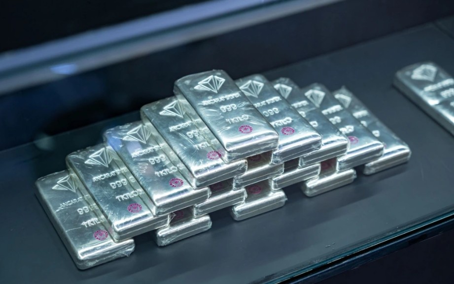 Ngày 6/12: Giá bạc trong nước và thế giới đảo chiều tăng trở lại