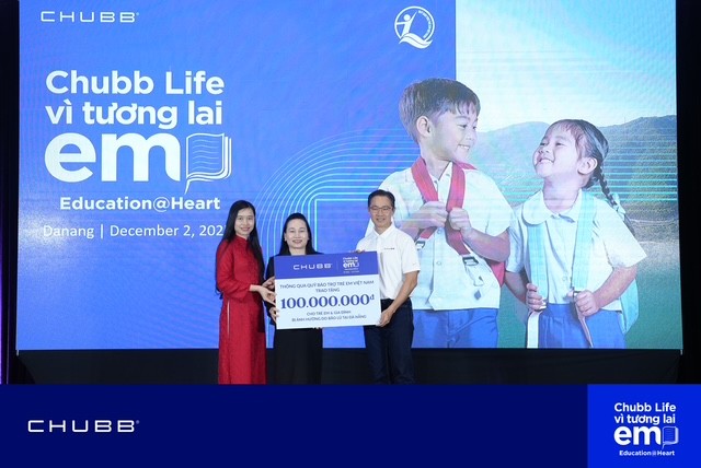 Chubb Life Việt Nam dành hơn 1 tỷ đồng hỗ trợ học sinh khó khăn và các địa phương gánh chịu thiên tai Chubb Life Việt Nam dành hơn 1 tỷ đồng hỗ trợ học sinh khó khăn và các địa phương gánh chịu thiên tai